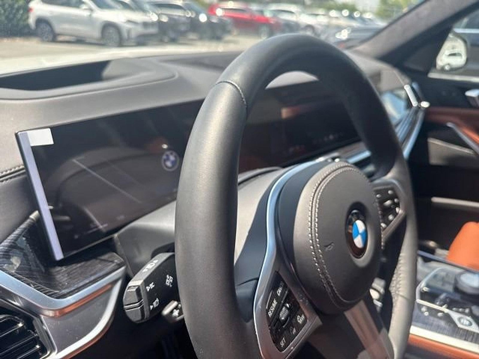2026 BMW X7 xDrive40i Sports Activity Vehicle