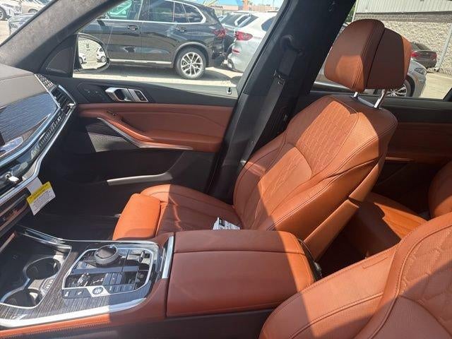 2026 BMW X7 xDrive40i Sports Activity Vehicle