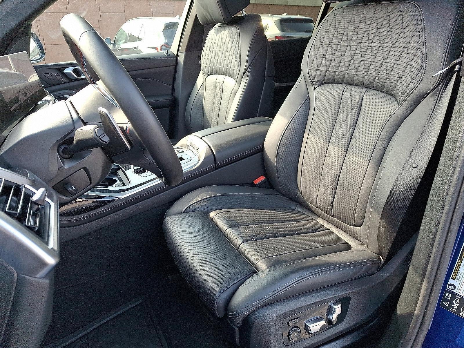 2025 BMW X7 M60i Sports Activity Vehicle