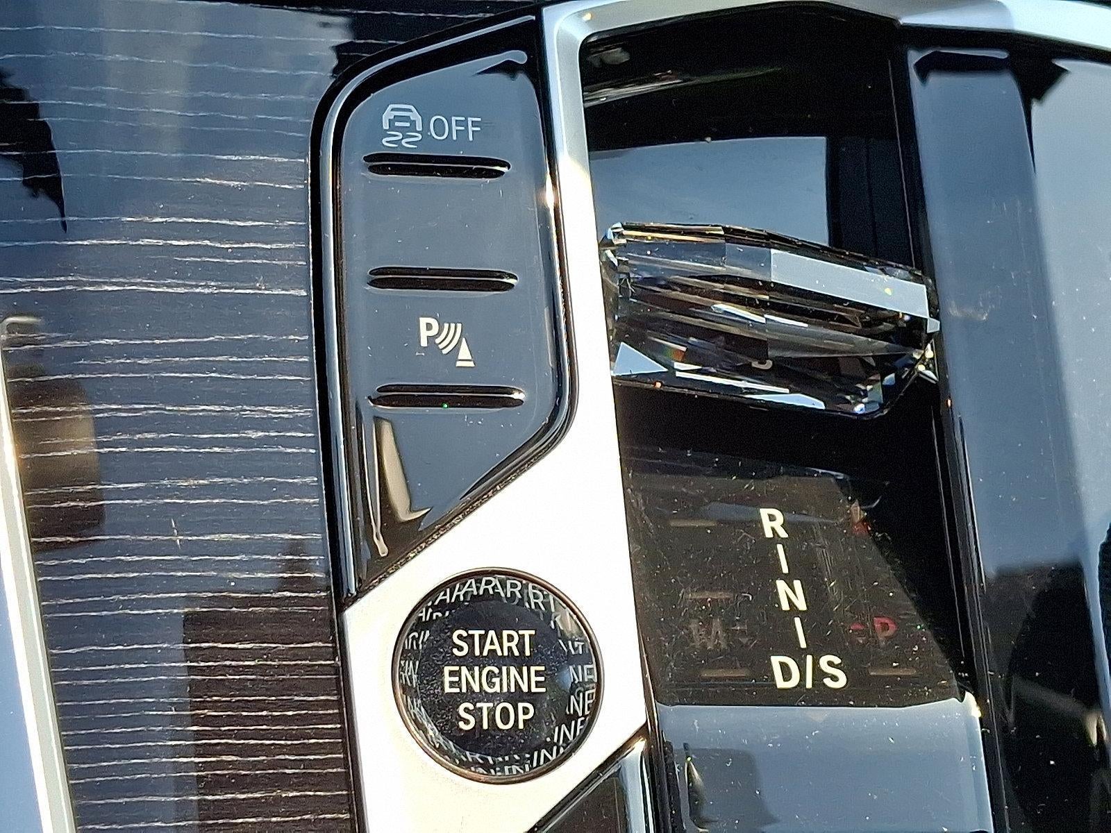 2025 BMW X7 M60i Sports Activity Vehicle