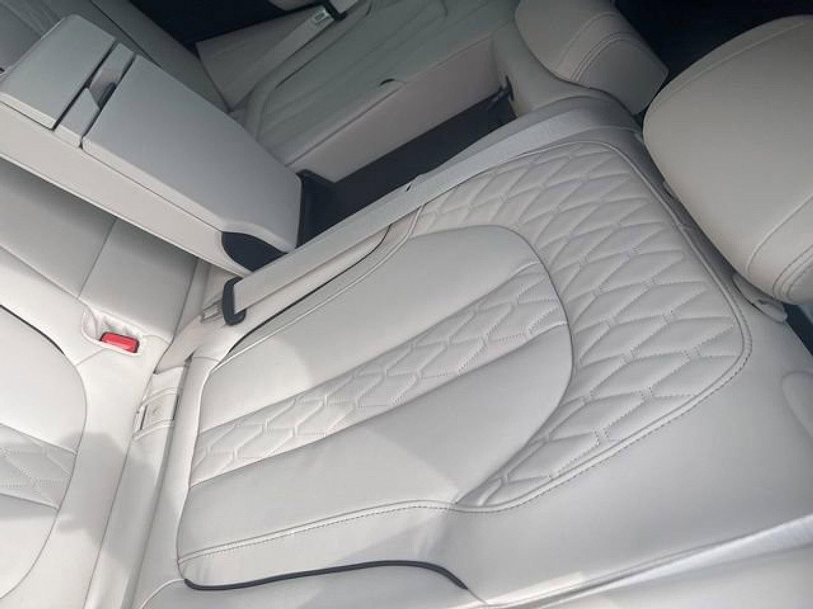 2025 BMW X5 M60i Sports Activity Vehicle