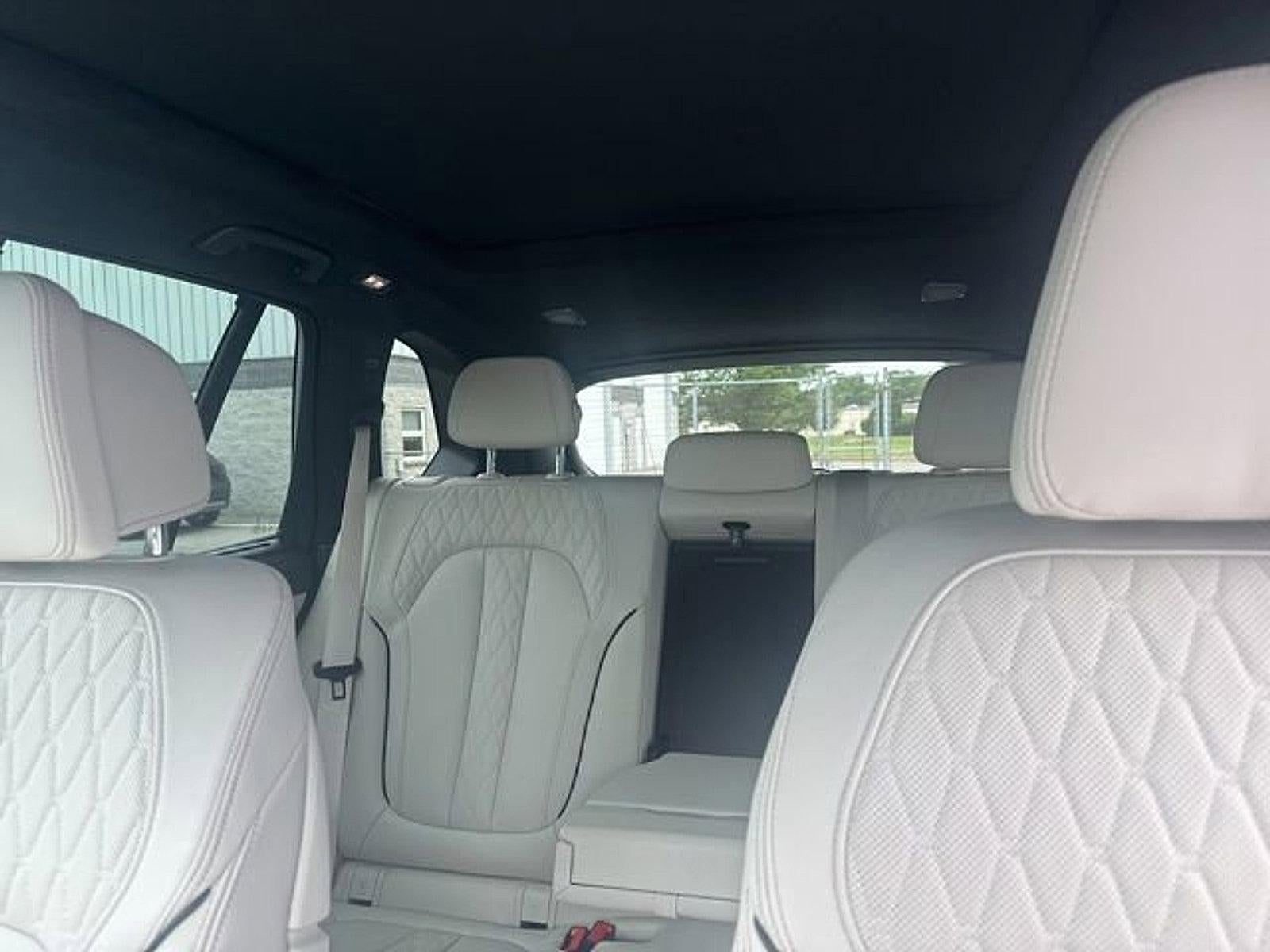 2025 BMW X5 M60i Sports Activity Vehicle