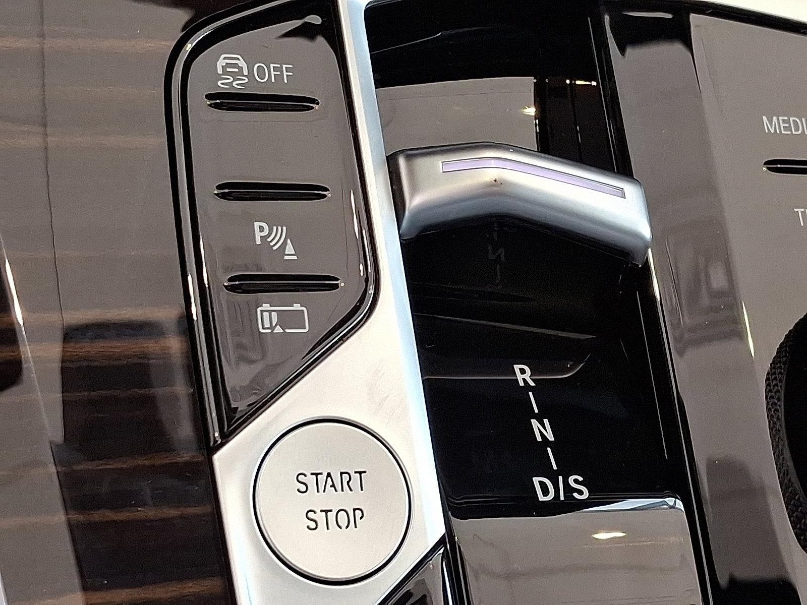 2025 BMW X5 xDrive50e Plug-In Hybrid