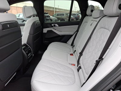 2025 BMW X5 xDrive50e Plug-In Hybrid