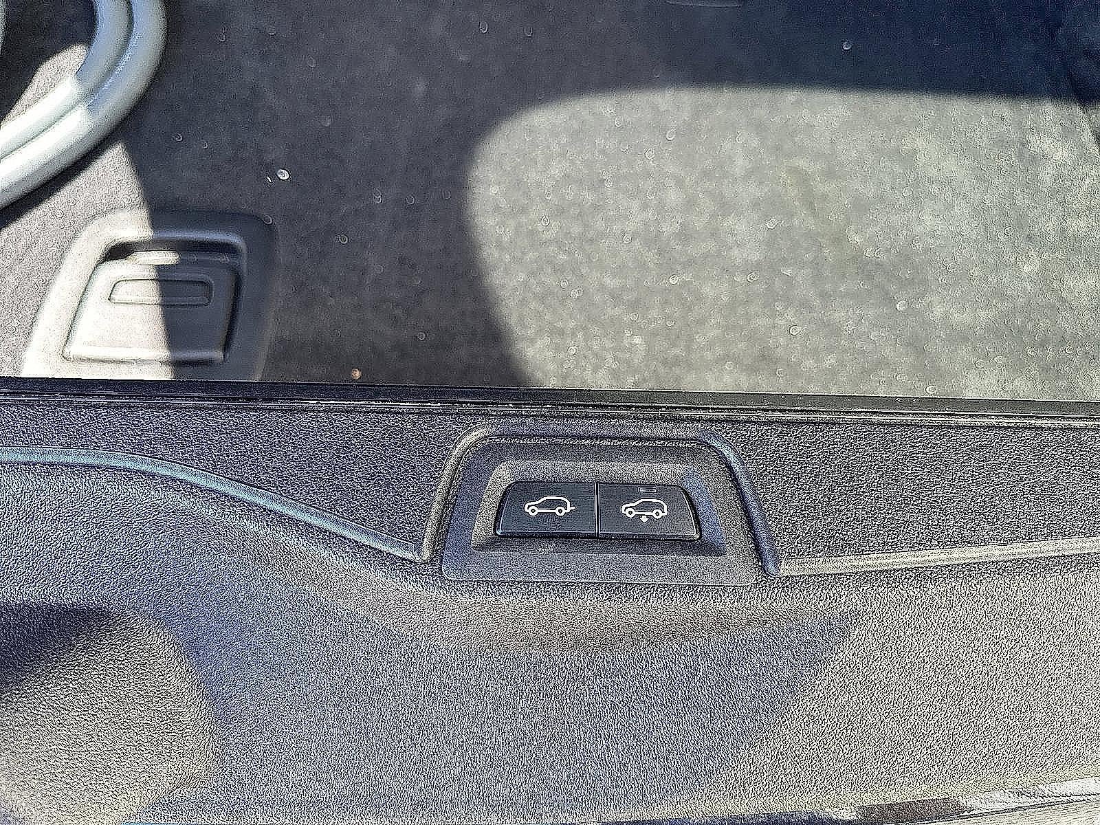 2025 BMW X5 xDrive50e Plug-In Hybrid