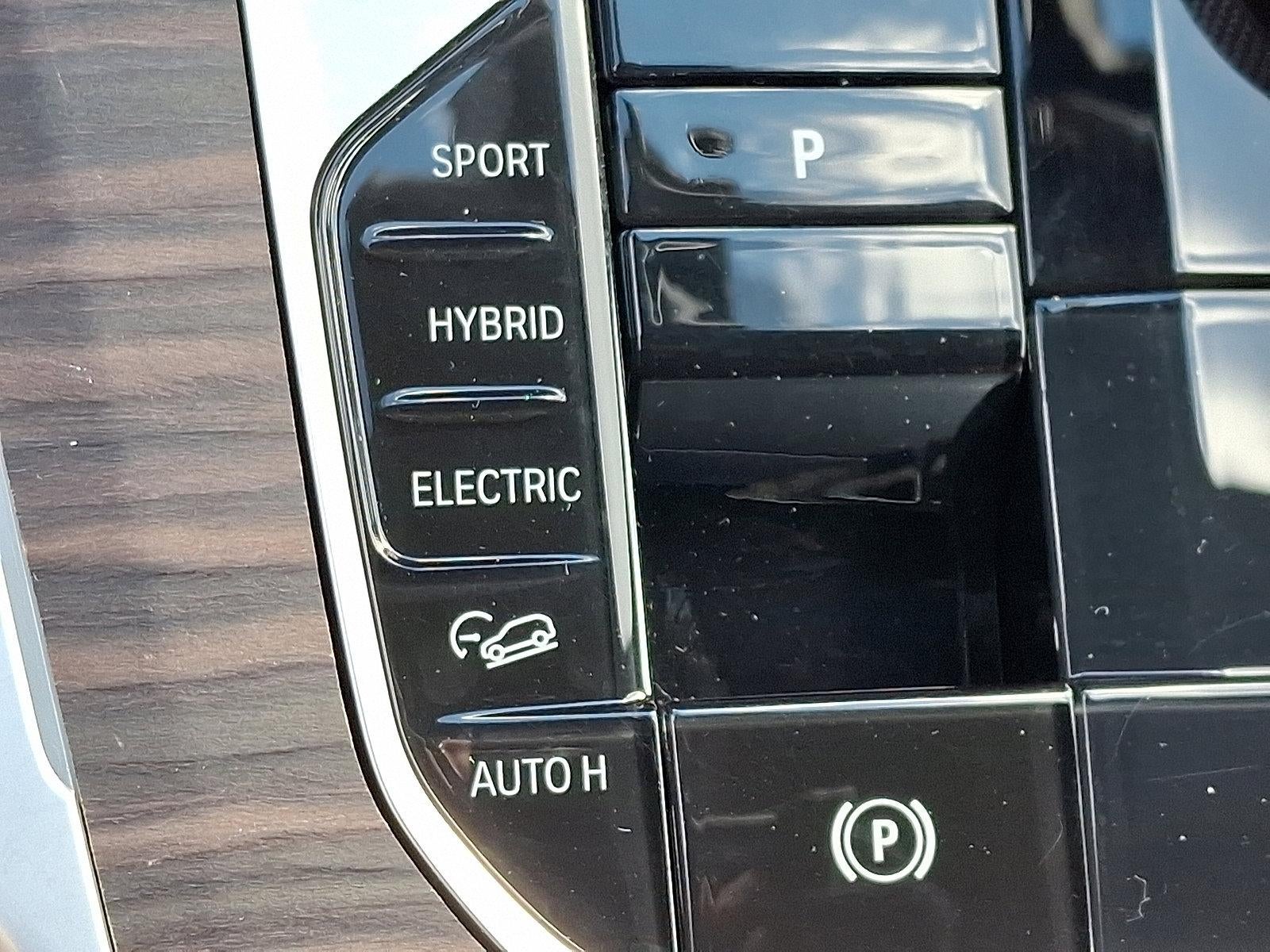 2024 BMW X5 xDrive50e Plug-In Hybrid