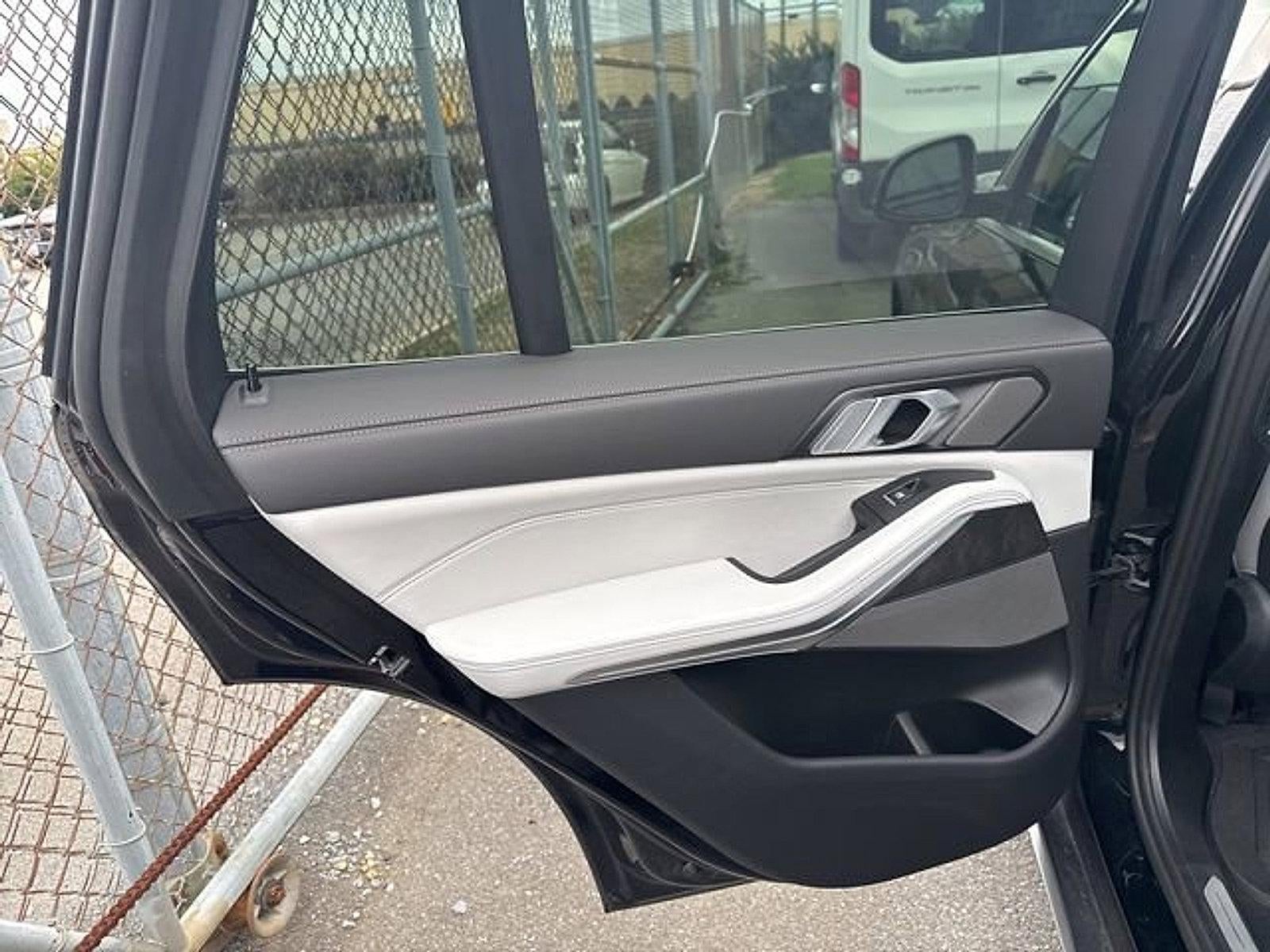 2025 BMW X5 xDrive50e Plug-In Hybrid