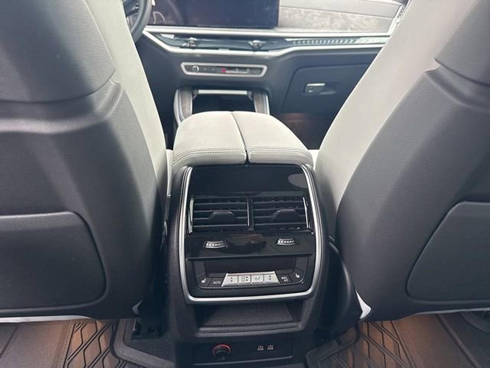 2025 BMW X5 xDrive50e Plug-In Hybrid