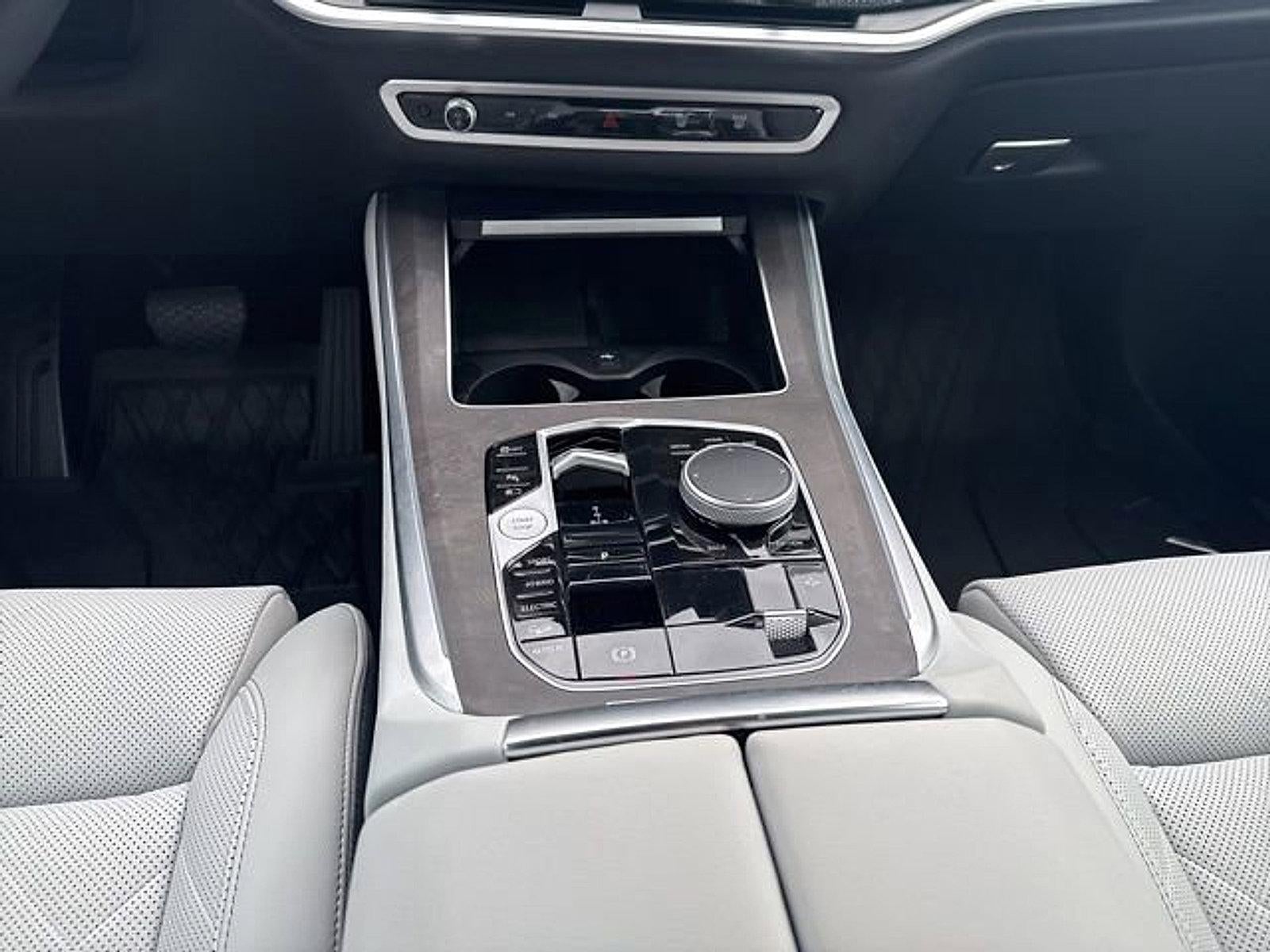 2025 BMW X5 xDrive50e Plug-In Hybrid