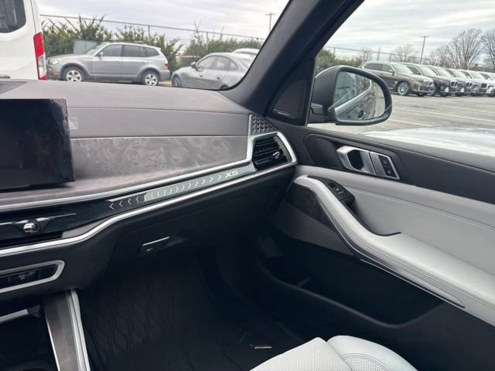 2025 BMW X5 xDrive50e Plug-In Hybrid