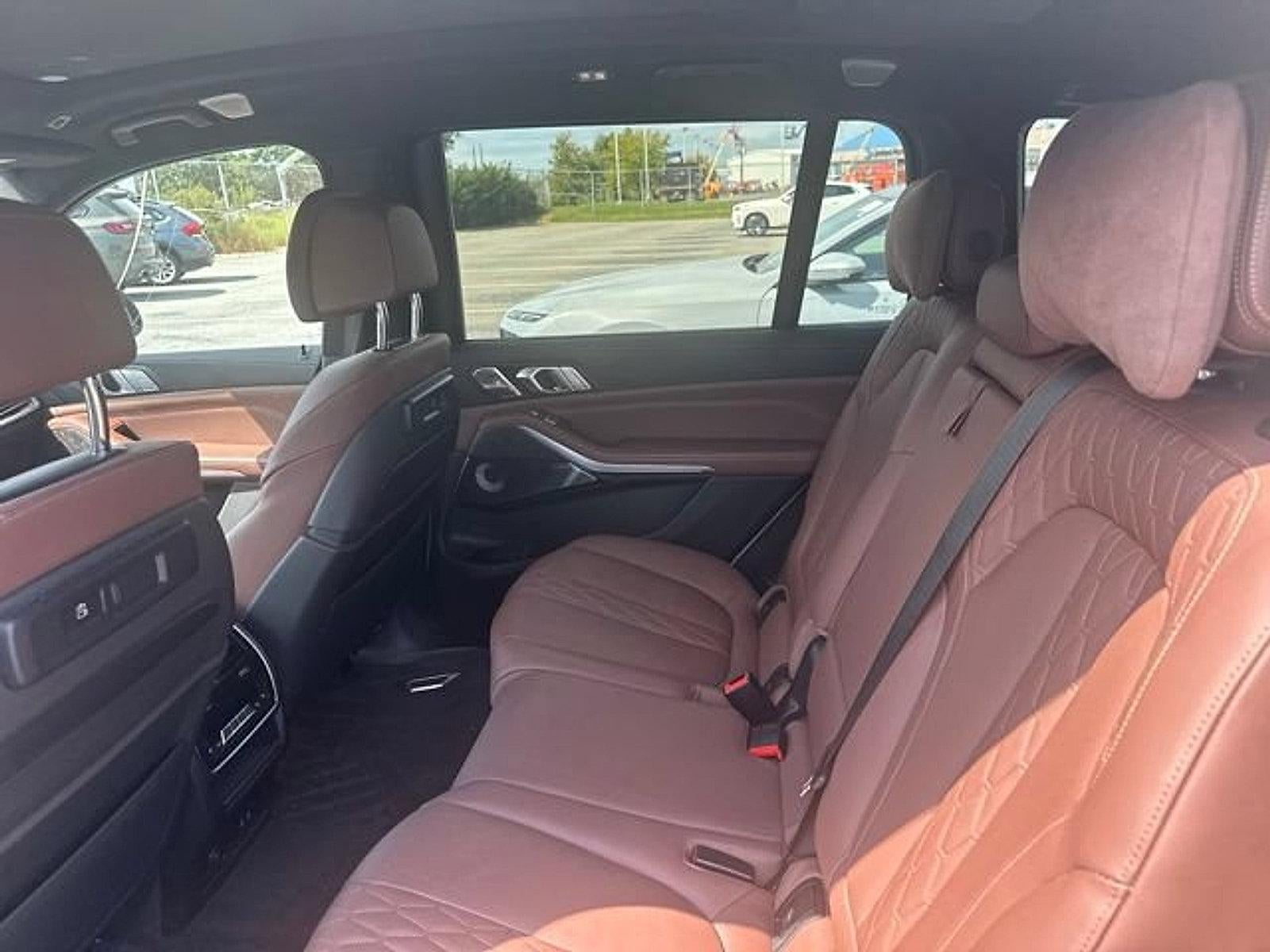 2022 BMW X7 M50i Sports Activity Vehicle