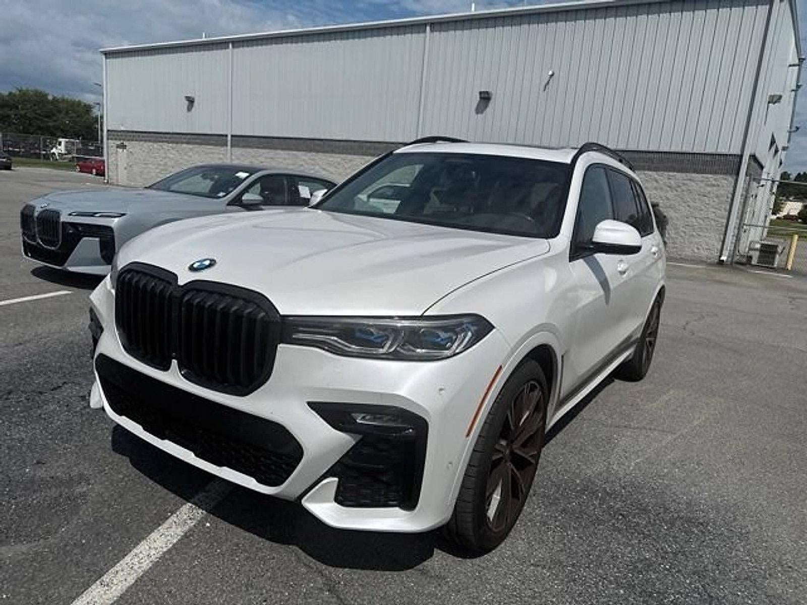 2022 BMW X7 M50i Sports Activity Vehicle