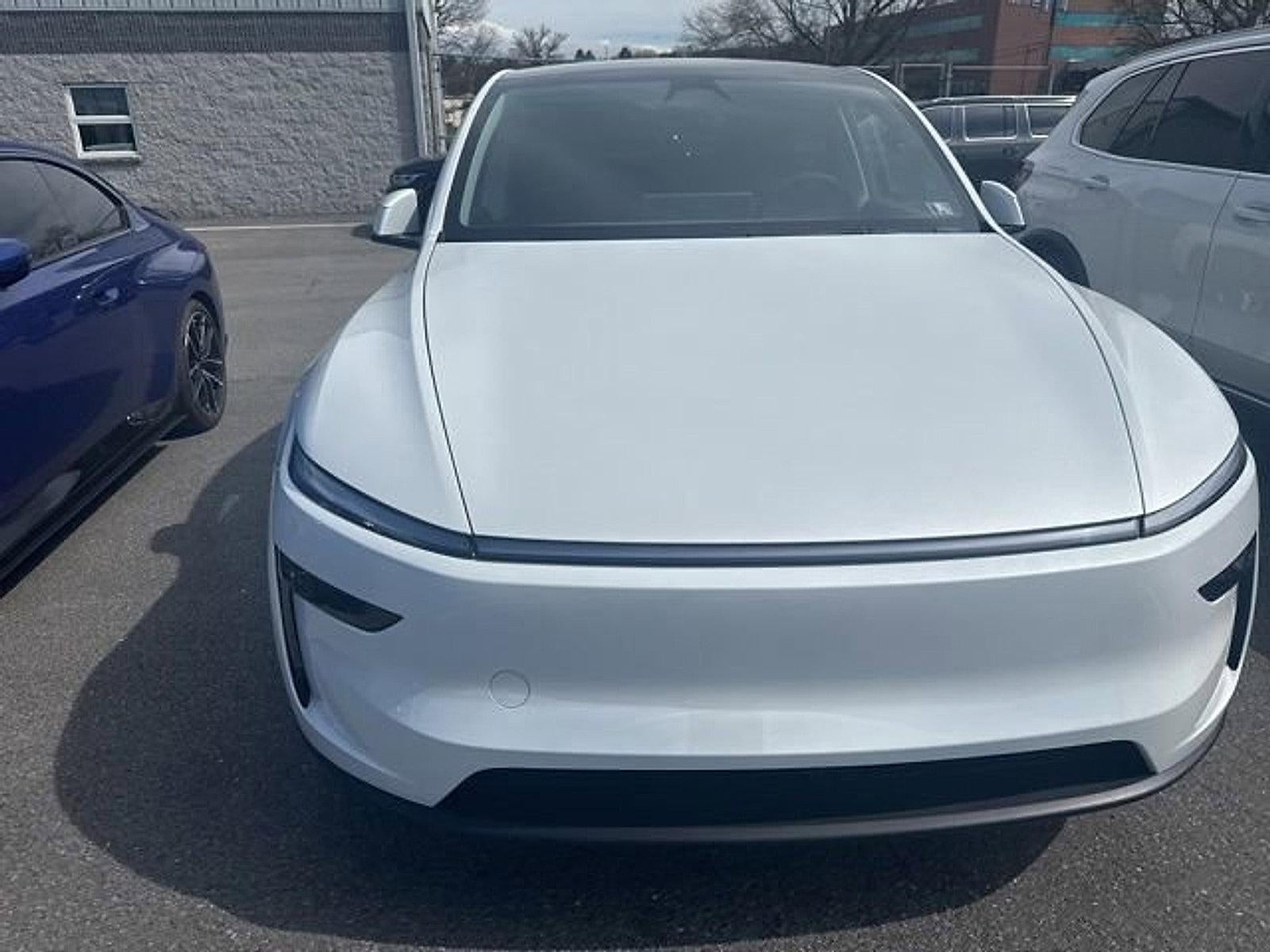 2026 Tesla Model Y RWD