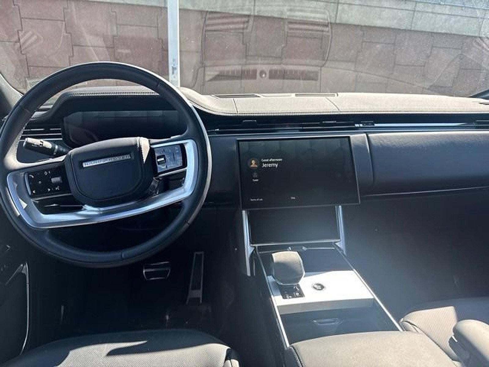 2024 Land Rover Range Rover P530 SE SWB