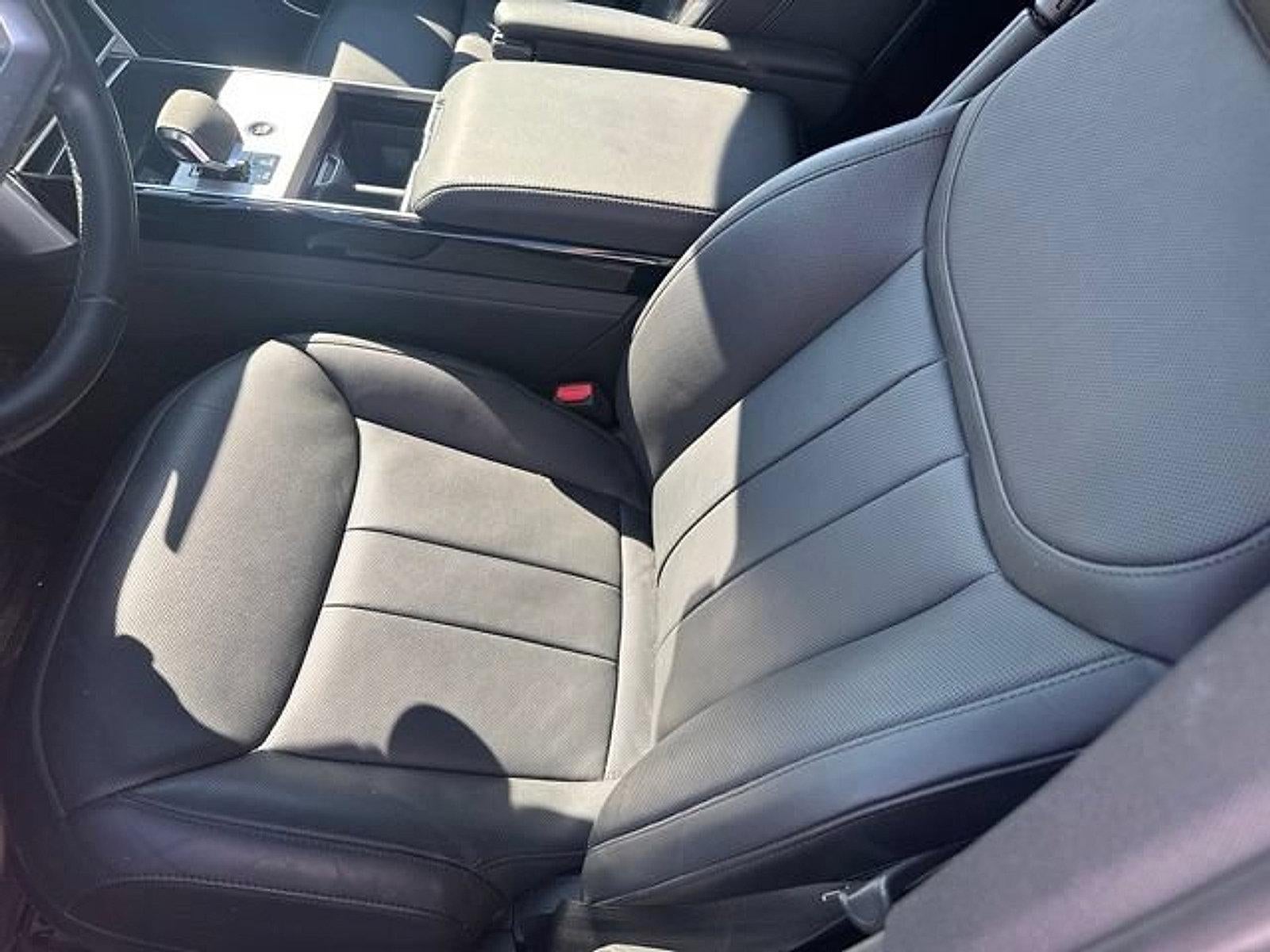 2024 Land Rover Range Rover P530 SE SWB