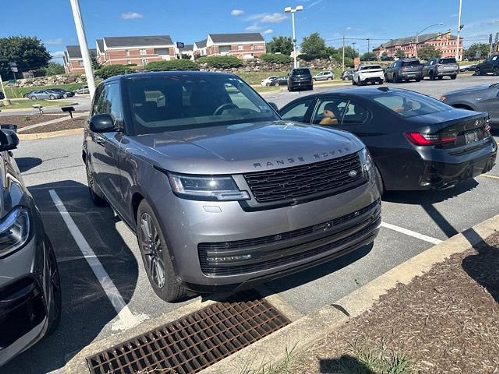 2024 Land Rover Range Rover P530 SE SWB