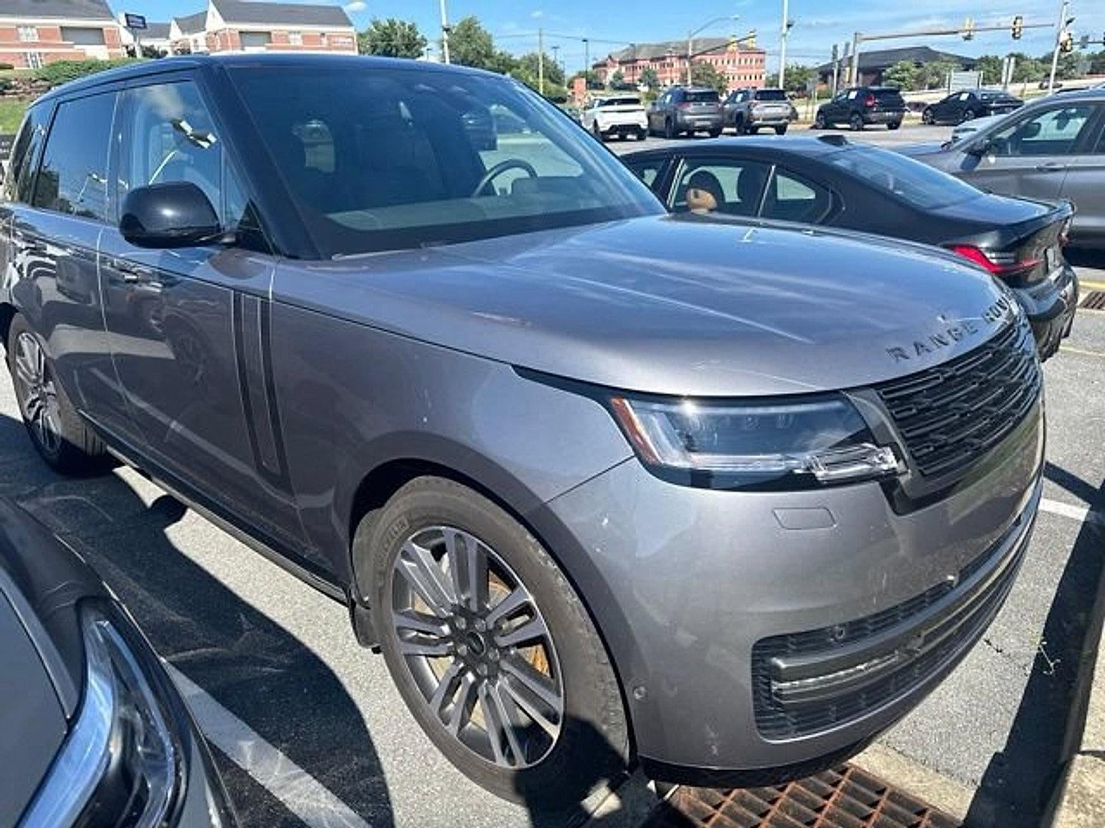 2024 Land Rover Range Rover P530 SE SWB