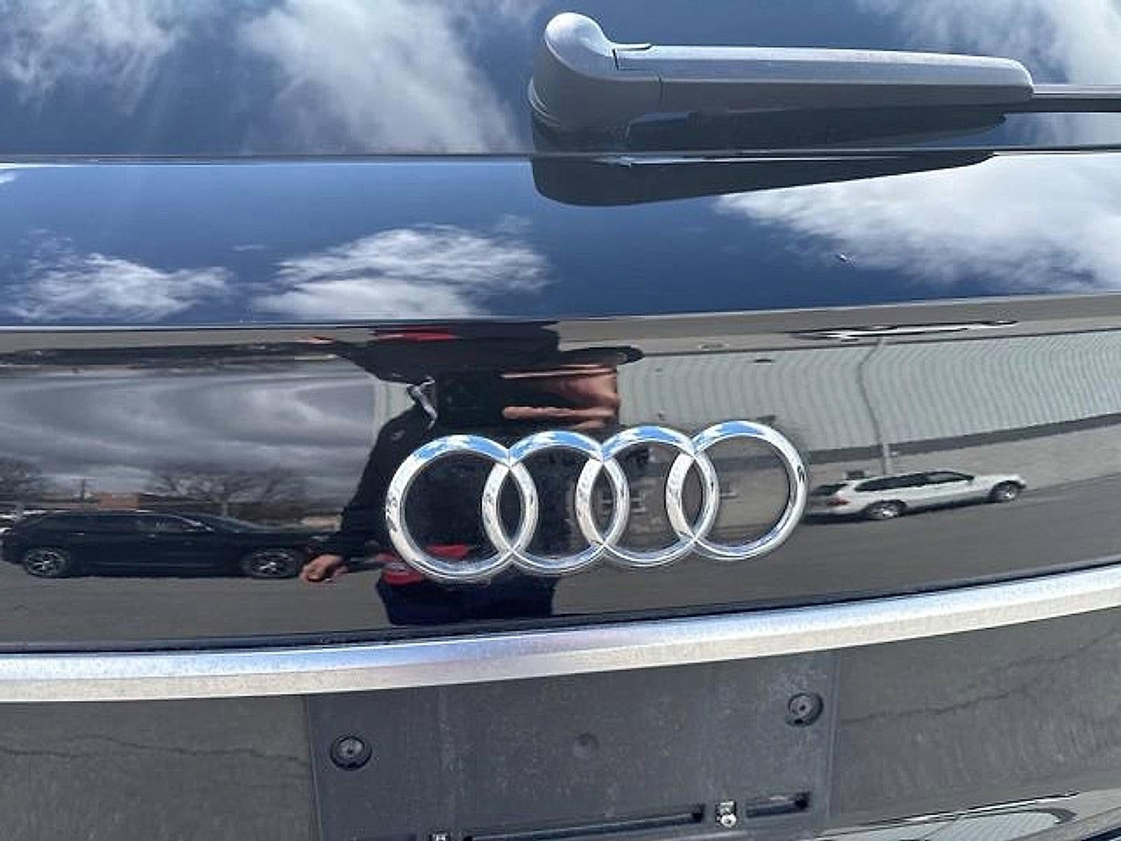 2022 Audi Q5 S line Premium Plus 45 TFSI quattro