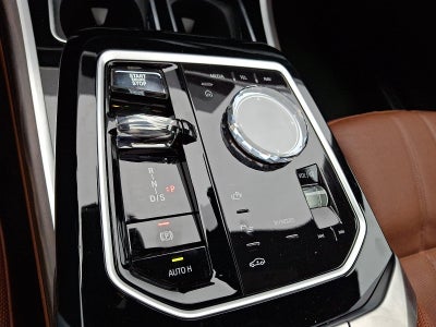 2023 BMW 760i xDrive Sedan