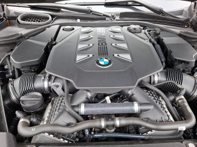2023 BMW 760i xDrive Sedan