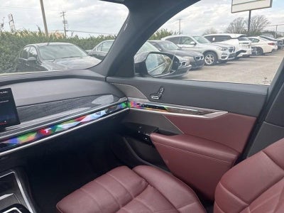2023 BMW 760i xDrive Sedan
