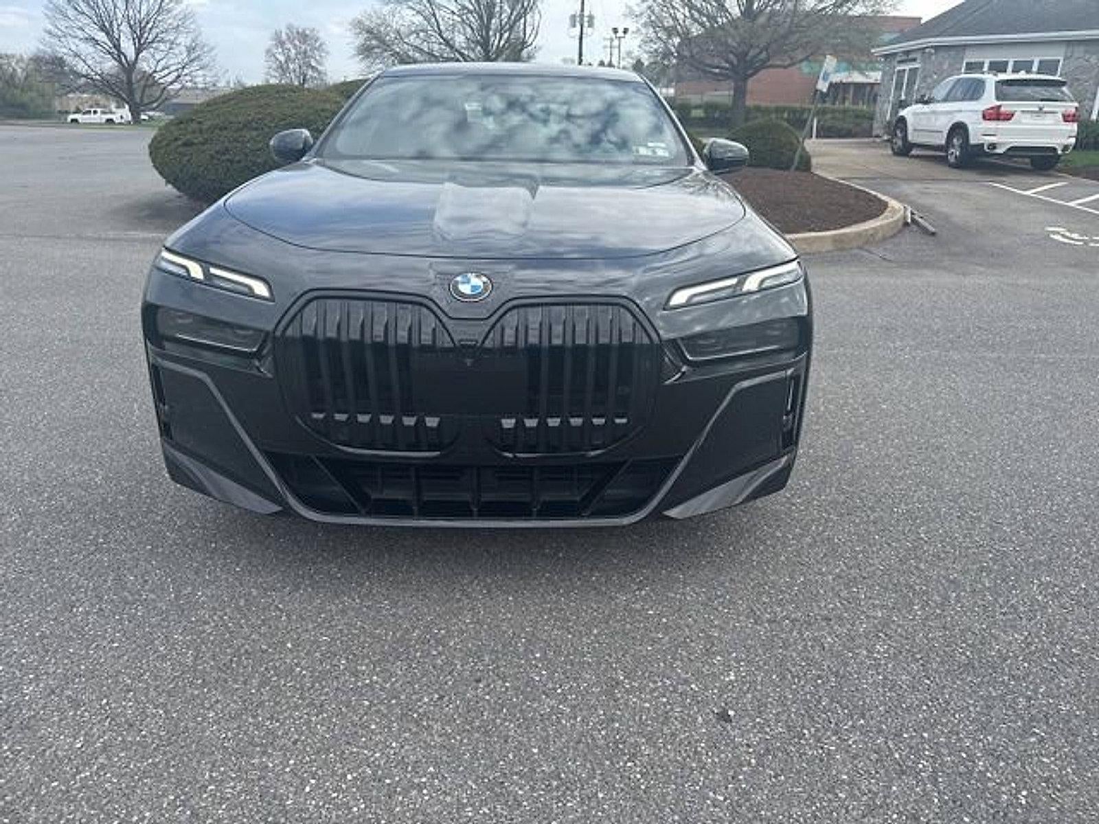 2023 BMW 760i xDrive Sedan