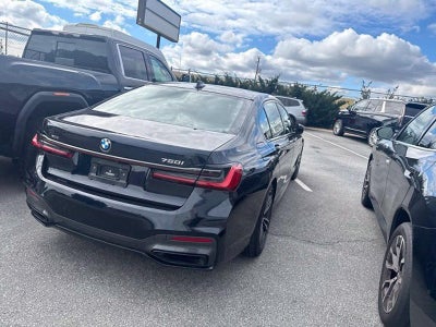 2022 BMW 750i xDrive Sedan