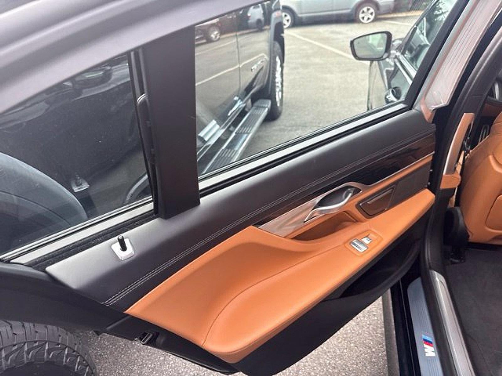 2022 BMW 750i xDrive Sedan
