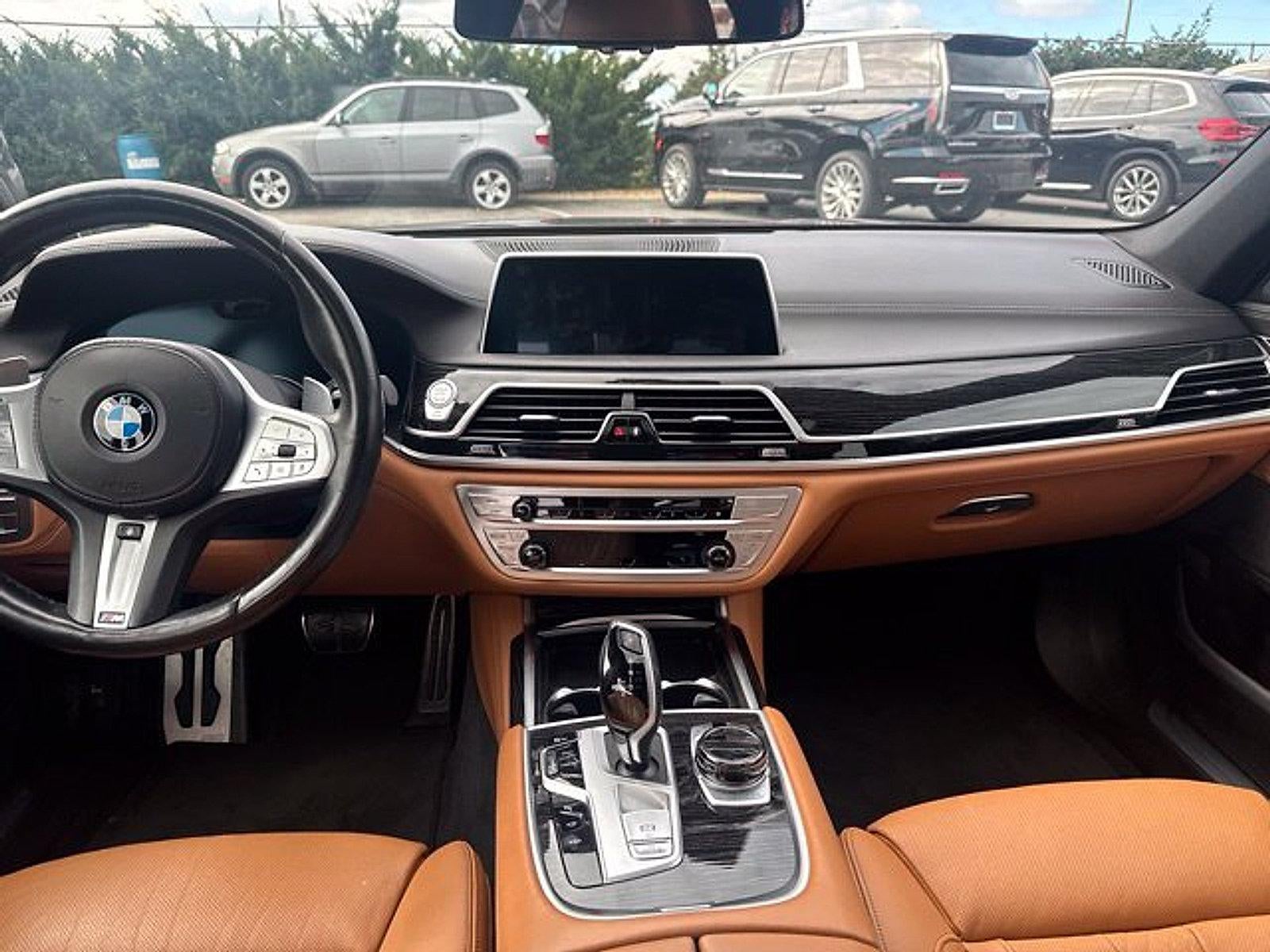 2022 BMW 750i xDrive Sedan