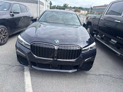2022 BMW 750i xDrive Sedan