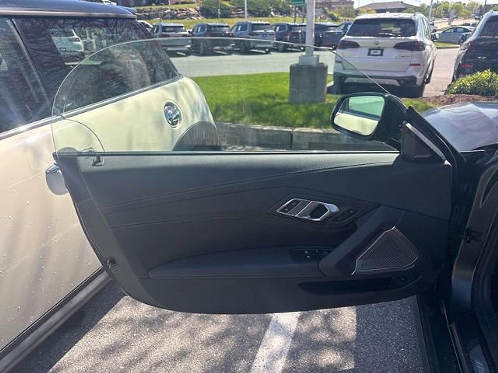 2025 BMW Z4 M40i Roadster