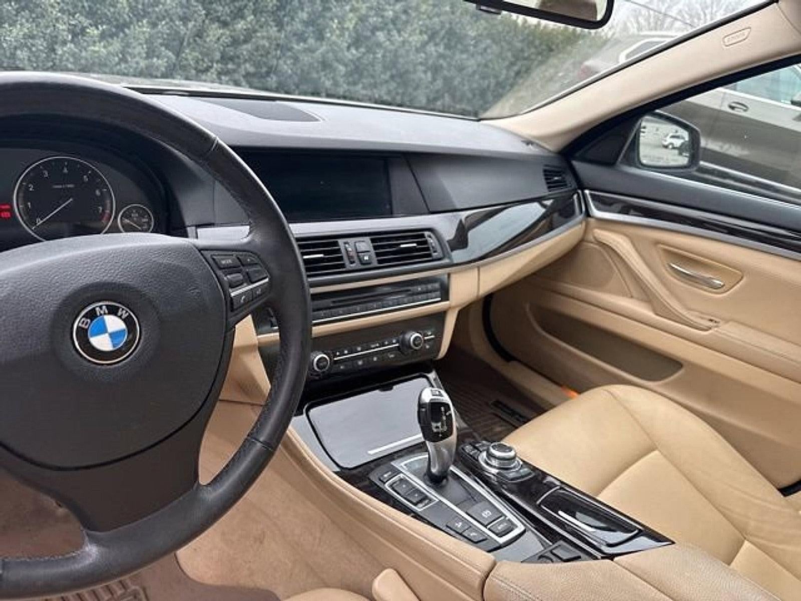 2012 BMW 528i xDrive Sedan