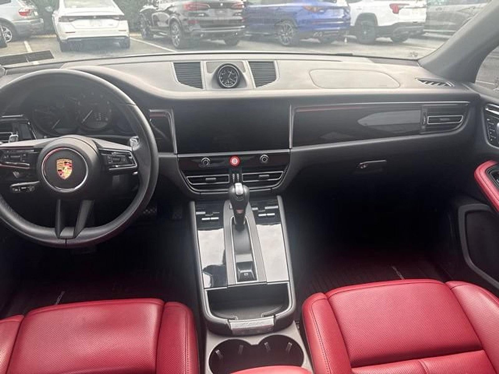 2024 Porsche Macan AWD