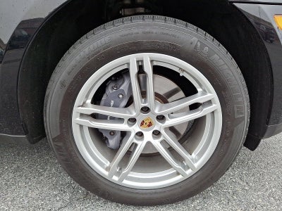 2021 Porsche Macan AWD