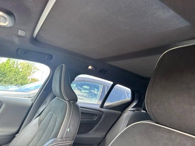 2021 Volvo XC40 T5 AWD R-Design