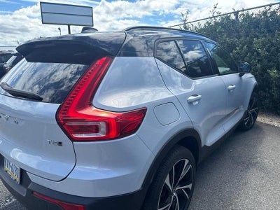2021 Volvo XC40 T5 AWD R-Design