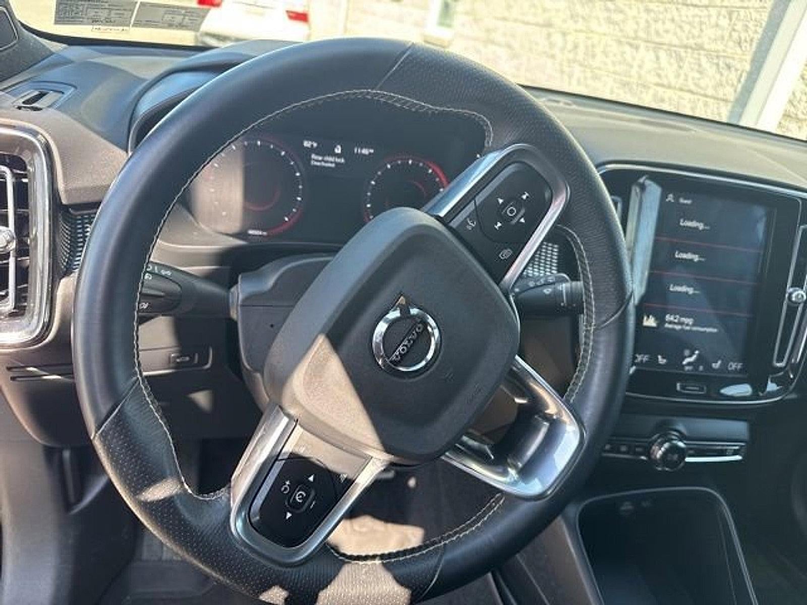 2021 Volvo XC40 T5 AWD R-Design