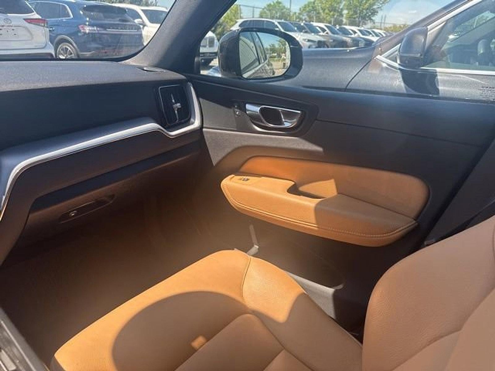 2019 Volvo XC60 T6 AWD Momentum