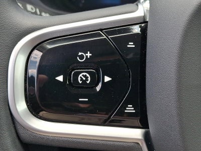 2023 Volvo XC60 B5 AWD Plus Bright Theme