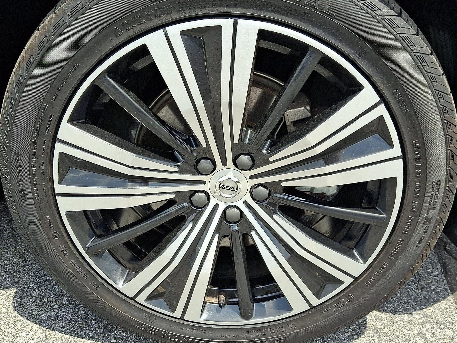2023 Volvo XC60 B5 AWD Plus Bright Theme