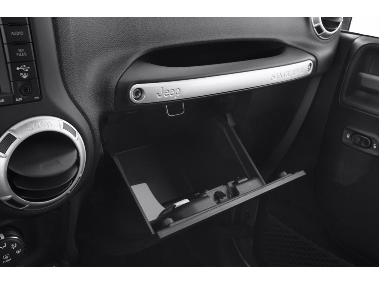 2015 Jeep Wrangler 4WD 2dr Sahara