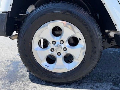 2015 Jeep Wrangler Unlimited 4WD 4dr Sahara