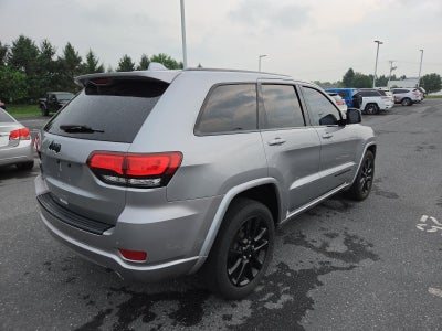 2017 Jeep Grand Cherokee Altitude 4x4 *Ltd Avail*