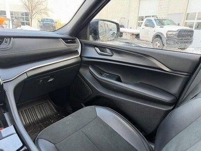 2025 Jeep Grand Cherokee Altitude X 4x4