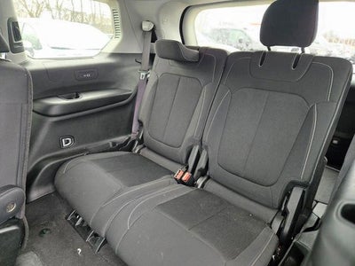 2022 Jeep Grand Cherokee L Laredo 4x4