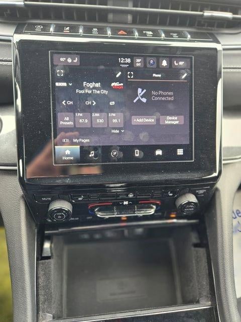 2022 Jeep Grand Cherokee L Laredo 4x4