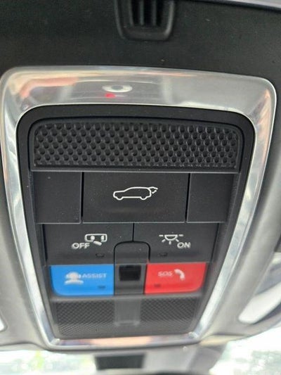 2022 Jeep Grand Cherokee L Laredo 4x4