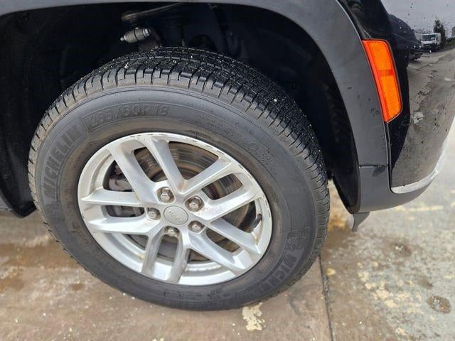 2022 Jeep Grand Cherokee L Laredo 4x4