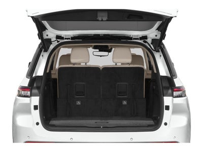 2022 Jeep Grand Cherokee L Laredo 4x4