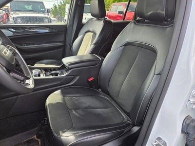 2023 Jeep Grand Cherokee L Altitude 4x4